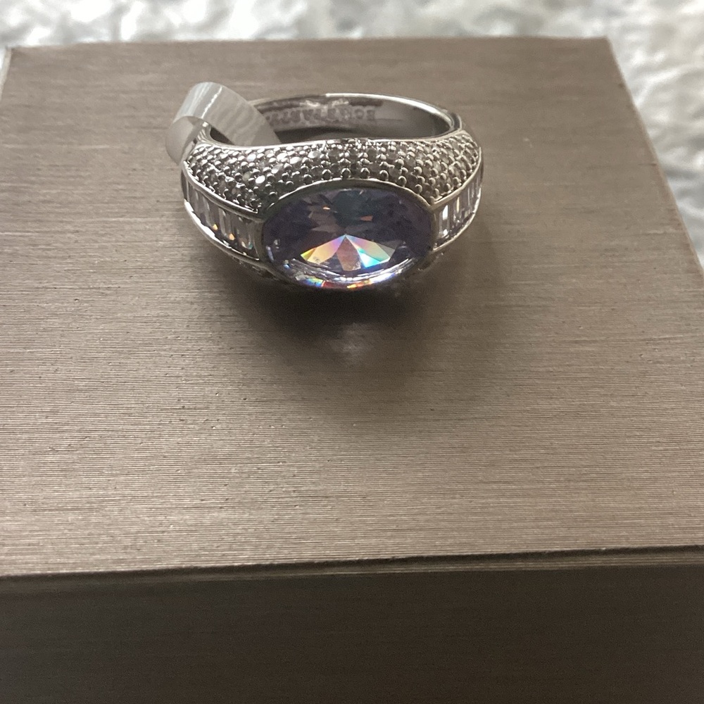 Elegant Silver and Purple Women's Ring